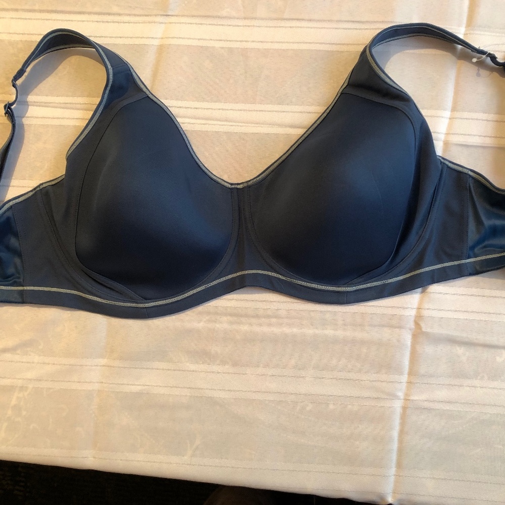 SYROKAN 36H UNDERWIRE SPORTS BRA NWT